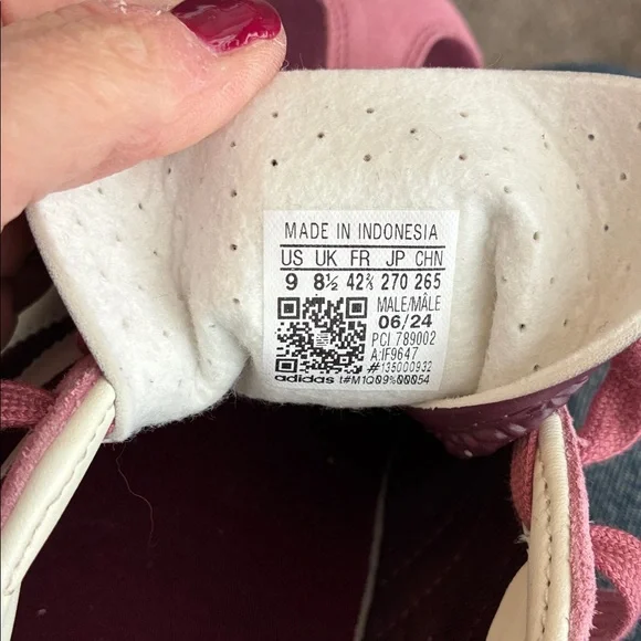 NWOB Adidas Indoor Gazelle Maroon White Sneakers Sz 9 - Picture 9 of 9